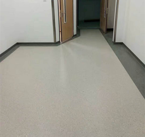 醫院為什么使用橡膠地板？